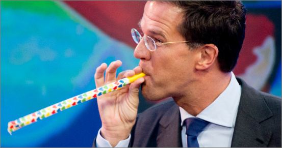 mark-rutte-looking-at-the-pvda