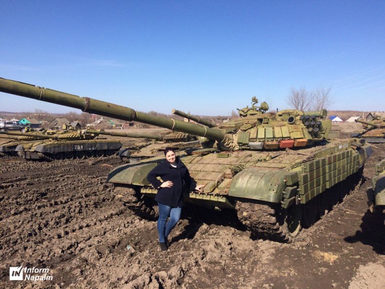 Россия собирает снятые с вооружения танки Т-72Б и Т-80БВ на границе с Украиной